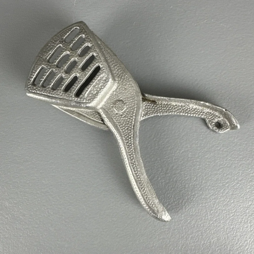 Vintage Textured Aluminum Citrus Juicer - Lemon/Lime - Squeezer